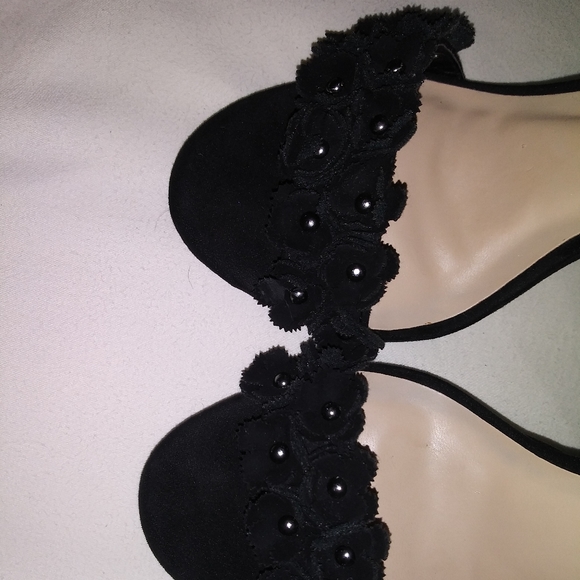 Black High Heel - Picture 5 of 9